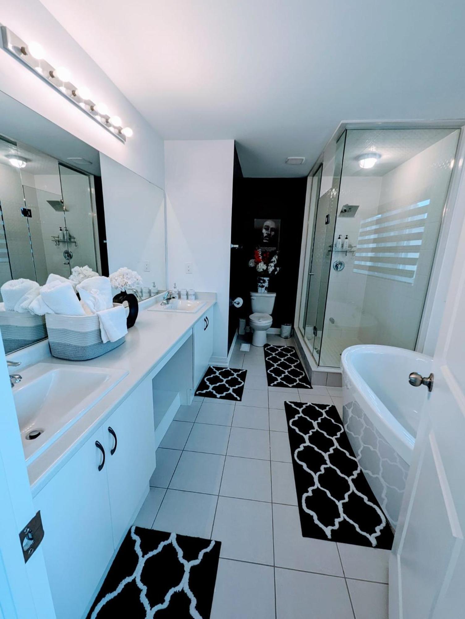 Paradise Villa 6 Bowmanville Ngoại thất bức ảnh