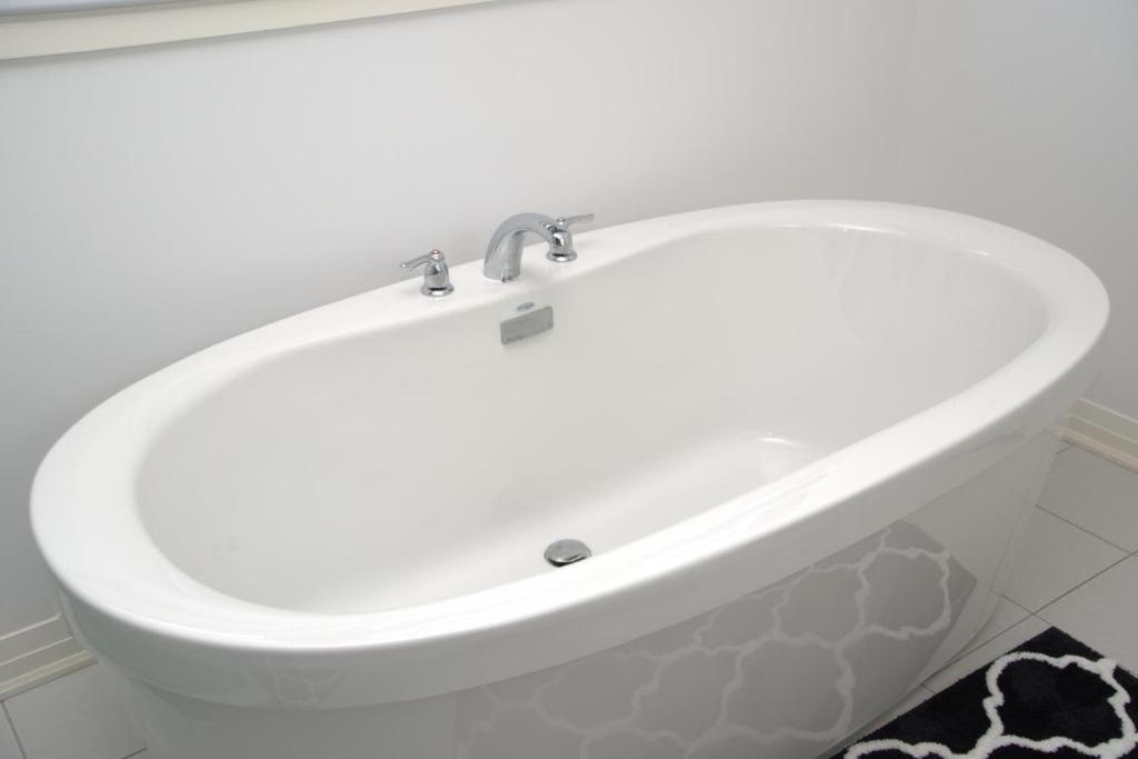 Paradise Villa 6 Bowmanville Ngoại thất bức ảnh